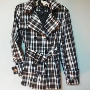 BLACK & WHITE LIGHT WEIGHT TRENCH JACKET S